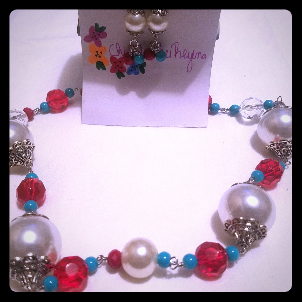 Turquoise and Pearl Choker with matching Earrings